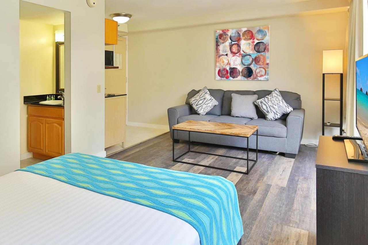 City View Studio With Pool Access In Aloha Surf! Honolulu Bagian luar foto
