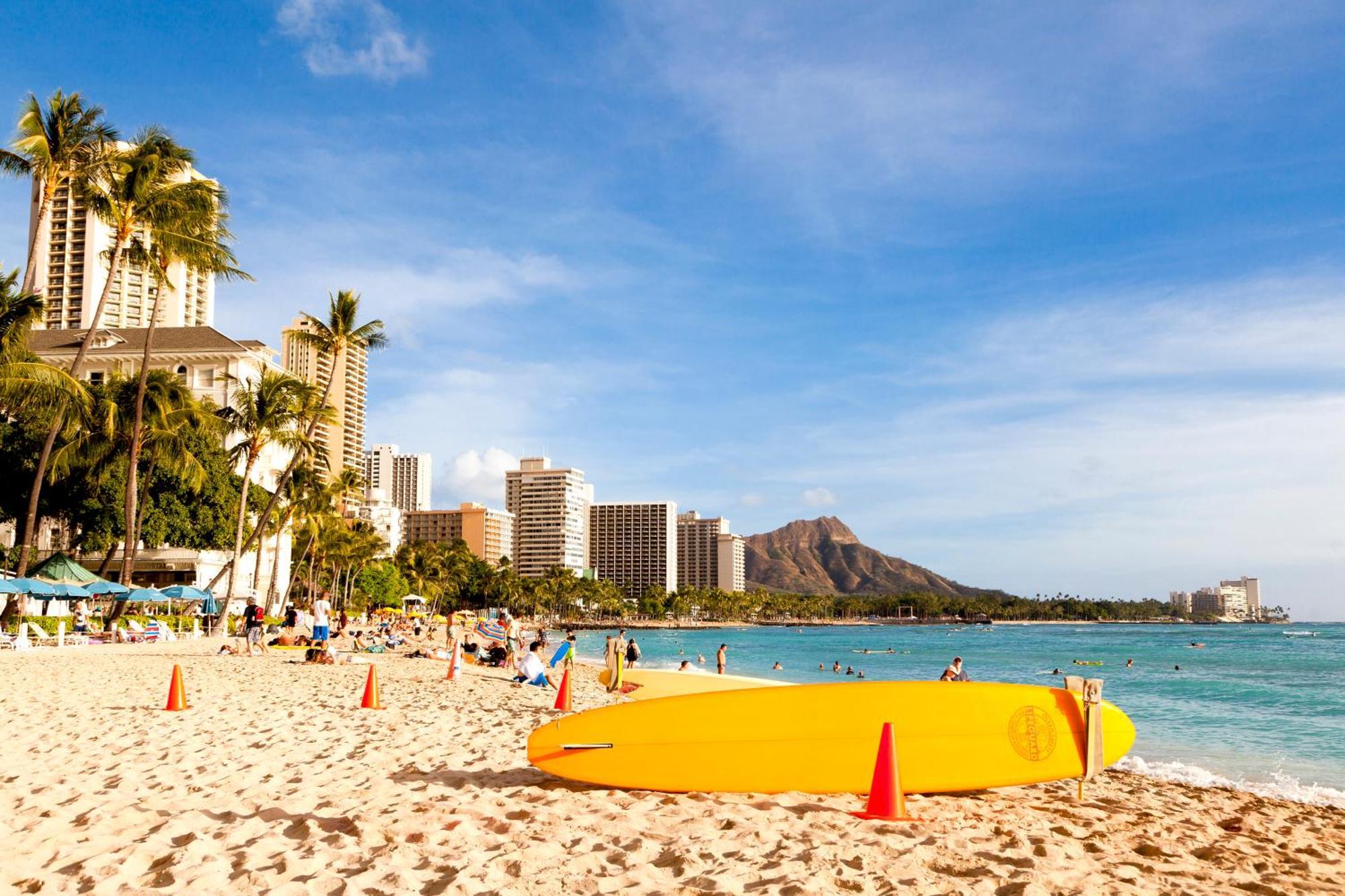 City View Studio With Pool Access In Aloha Surf! Honolulu Bagian luar foto